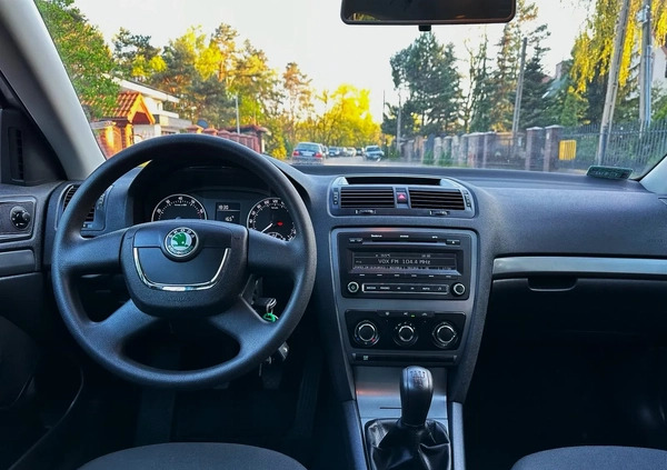 Skoda Octavia cena 35800 przebieg: 36000, rok produkcji 2008 z Legionowo małe 742